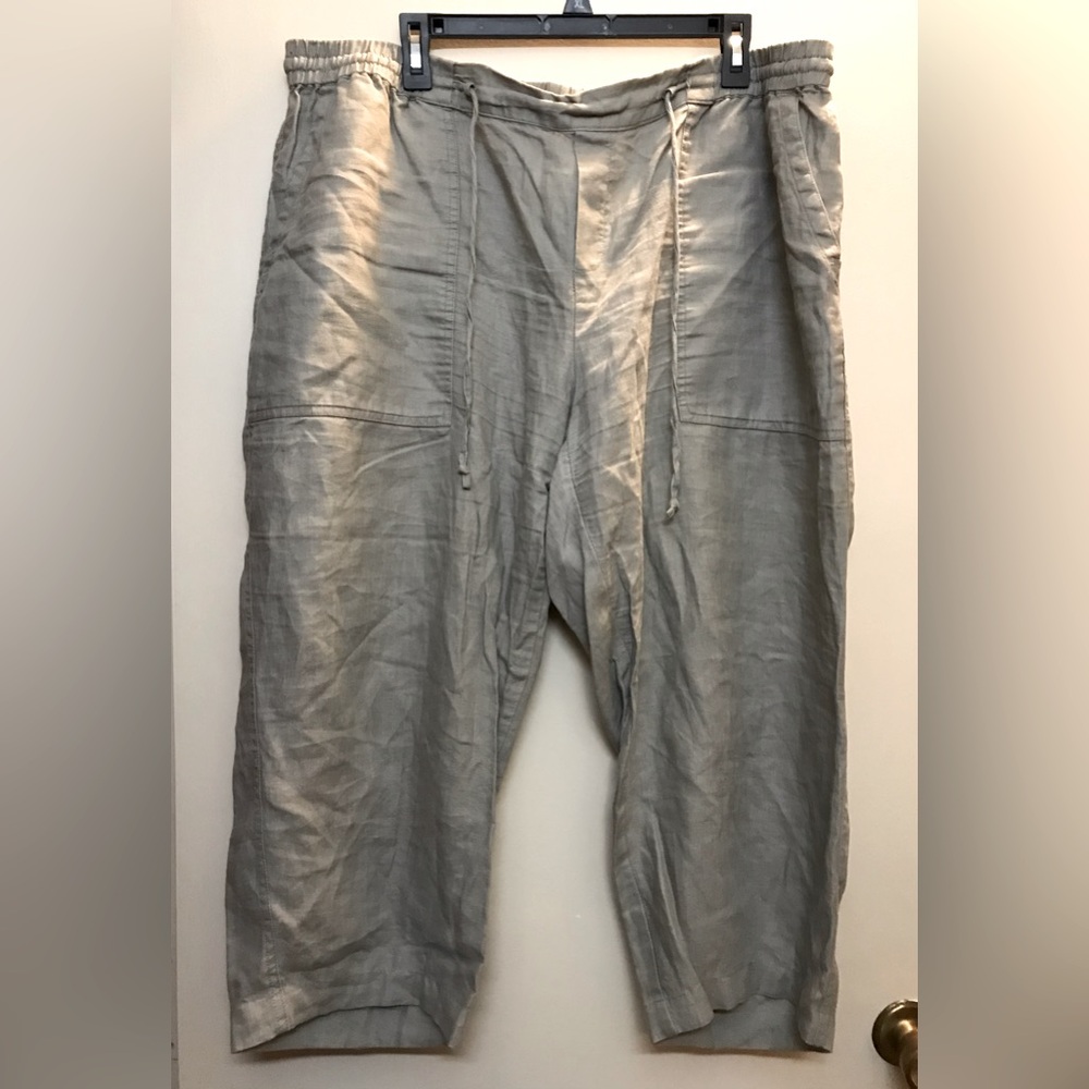 Lord & Taylor 💯% Linen Capris Pant